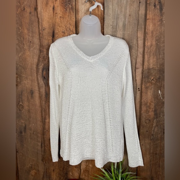Sioni NWOT White Shimmer Lined Long Sleeved Sweater - Medium - Picture 1 of 10